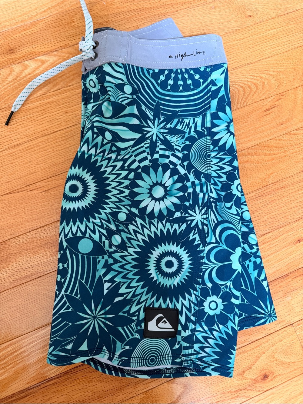 BOYS BOARDSHORTS BUNDLE 8 Total - Variety of brands Swim Shorts - see pictures - Picture 10 of 16